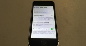 Good
													Apple iPhone SE 1st Gen 2016 - Unlocked, Grey, 64 GB, A1723, photo 2 of 12