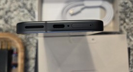 Mint
													Google Pixel 9a - AT&T, Obsidian, 128 GB, 8 GB, photo 4 of 5
