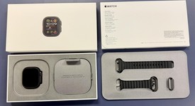 Good
													Apple Watch Ultra 2 49mm - AT&T, Black, A2986, photo 1 of 4