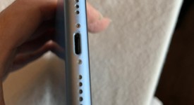 Mint
													Apple iPhone Xr - Unlocked, Blue, 64 GB, A1984, photo 5 of 10