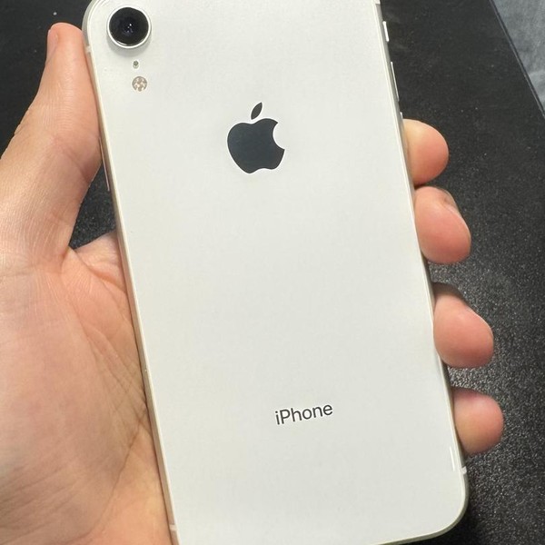 Apple iPhone Xr - Unlocked, 64 GB, White, A1984