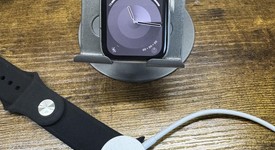 Good
													Apple Watch SE 1st Gen 44mm - Unlocked, Silver, A2354 - Cellular, Aluminum, photo 2 of 7