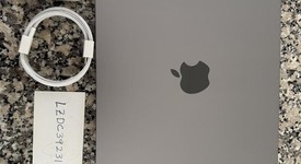 Mint
													MacBook Air 2024 (M3) - 13" - Apple M3, Gray, 256 GB, 8 GB, 8-core GPU, photo 1 of 5