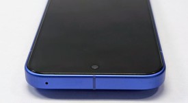 Mint
													Google Pixel 10 - T-Mobile, Indigo, 128 GB, GLBW0, photo 5 of 10