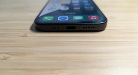 Good
													Apple iPhone 16 - Unlocked, Black, 128 GB, A3081, photo 3 of 10