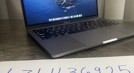 Good
													MacBook Pro 2017 (With Touch Bar) - 13" - I5, Gray, 256 GB, 8 GB, photo 2 of 9