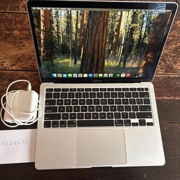 MacBook Air 2020 - 13 inch - 256 GB, Silver, 8 GB, Intel Core i3