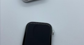 Mint
													Apple Watch Series 4 44mm - Unlocked, Silver, A1976 - Cellular, Aluminum, photo 4 of 7