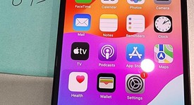 Mint
													Apple iPhone 13 - Unlocked, Midnight, 128 GB, A2482, photo 1 of 4