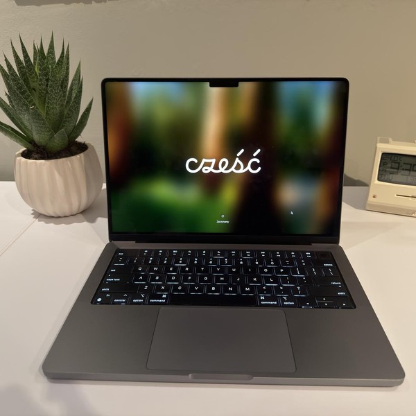 MacBook Pro 2021 - 14 inch - 512 GB, Gray, 16 GB, Apple M1 Pro 8-core