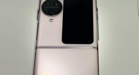 Mint
													Oppo Find N3 Flip - Unlocked Non-US, Rose, 512 GB, 12 GB, photo 2 of 13