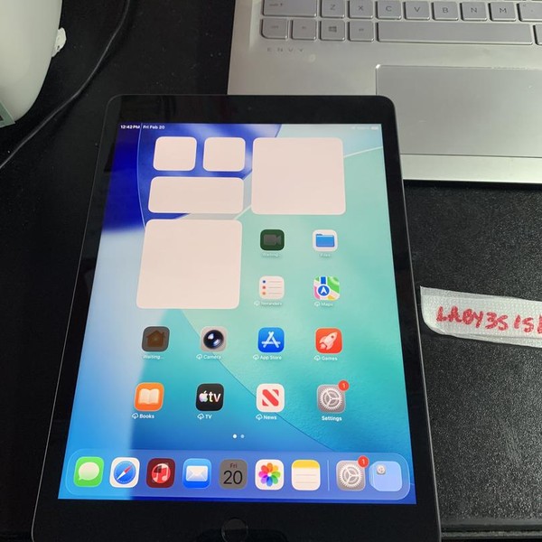 Apple iPad 8th Gen - Wi-Fi, 128 GB, Space Gray, A2270