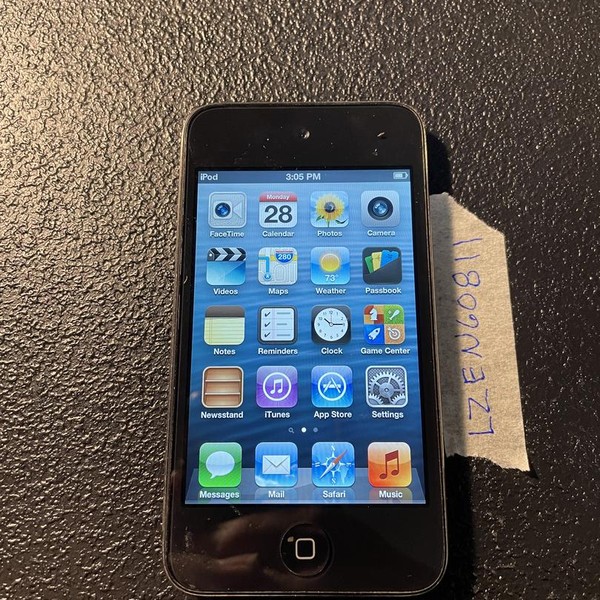 Apple iPod Touch 4th Gen - Wi-Fi, 8 GB, Black