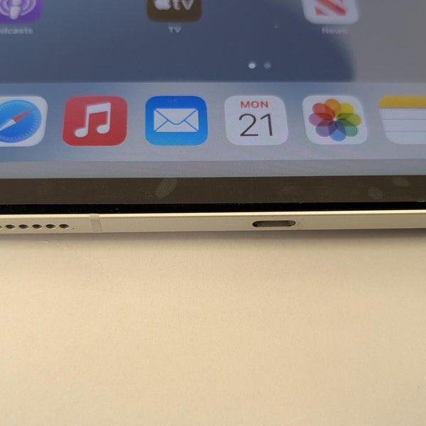 Apple iPad Pro 12.9 inch 5th Gen 2021 - Unlocked, 128 GB, Silver