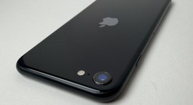 Good
													Apple iPhone SE 3rd Gen 2022 - Unlocked, Midnight, 256 GB, A2595, photo 5 of 5