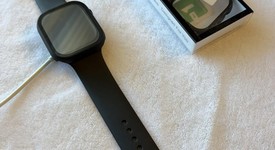 Mint
													Apple Watch Series 11 46mm - Unlocked, Jet Black, A3337 - Cellular, Aluminum, photo 1 of 8