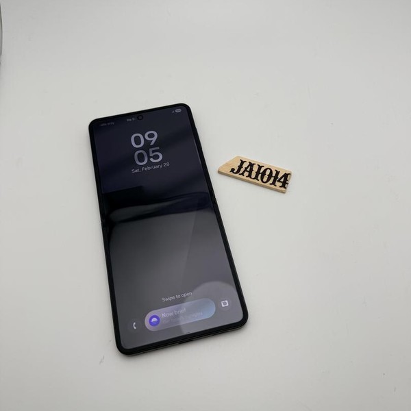 Samsung Galaxy Z Flip7 - Unlocked, 512 GB, Jet Black, 12 GB, SM-F766U1