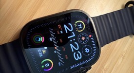 Good
													Apple Watch Ultra 2 49mm - Unlocked, Black, A2986, photo 4 of 10
