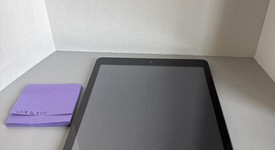 Fair
													Apple iPad 9th Gen - Unlocked, Gray, 64 GB, A2603, photo 2 of 8