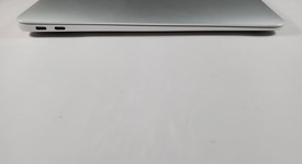 Good
													MacBook Air 2018 - 13" - I5, Silver, 256 GB, 8 GB, photo 4 of 11
