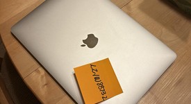 Fair
													MacBook Air 2020 - 13" - Apple M1, Silver, 256 GB, 8 GB, photo 2 of 14