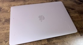 Fair
													MacBook Pro 2017 (No Touch Bar) - 13" - I5, Silver, 256 GB, 8 GB, photo 3 of 7