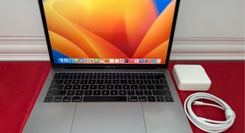 Good
													MacBook Pro 2017 (No Touch Bar) - 13" - I5, Gray, 256 GB, 8 GB, photo 3 of 7