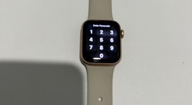 Mint
													Apple Watch SE 1st Gen 40mm - Gold, A2351 - GPS, Aluminum, photo 5 of 8