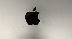 Fair
													Apple iPad Pro 12.9" 1st Gen 2015 - Unlocked, Gray, 128 GB, A1652, 1st Gen 2015, photo 4 of 5