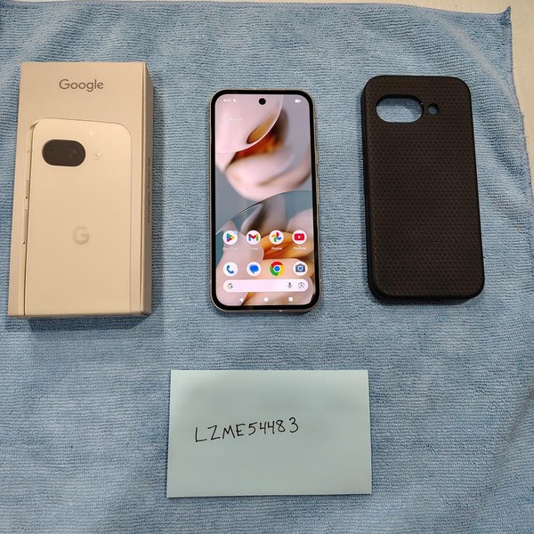 Google Pixel 9a - Unlocked, 128 GB, Porcelain, 8 GB