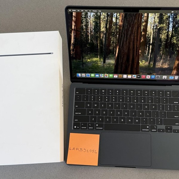 MacBook Air 2025 (M4) - 13 inch - 256 GB, Midnight, 16 GB, Apple M4