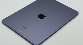 Good
													Apple iPad Air 5th Gen - Unlocked, Gray, 64 GB, A2589, photo 1 of 7