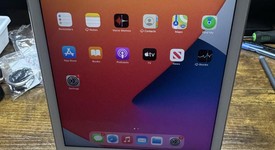Good
													Apple iPad Air 2 - Unlocked, Gold, 64 GB, photo 4 of 4