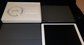 Mint
													Apple iPad Pro 12.9" 1st Gen 2015 - Unlocked, Silver, 128 GB, A1652, 1st Gen 2015, photo 2 of 8