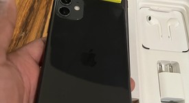 Mint
													Apple iPhone 11 - Unlocked, Black, 64 GB, A2111, photo 4 of 10