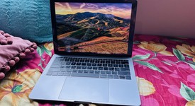 Good
													MacBook Pro 2017 (No Touch Bar) - 13" - I5, Gray, 512 GB, 16 GB, photo 5 of 10