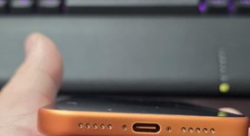 Mint
													Apple iPhone 17 Pro - Unlocked, Cosmic Orange, 256 GB, A3256, photo 3 of 13