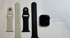 Good
													Apple Watch Series 4 44mm - Verizon, Gray, A1976 - Cellular, Aluminum, photo 1 of 8