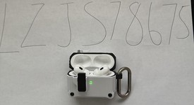 Used
													Apple AirPods Pro 2nd Gen - Lightning, photo 3 of 4