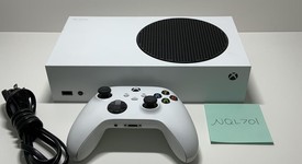 Good
													Xbox Series S (2020) - White, 512 GB, photo 1 of 5