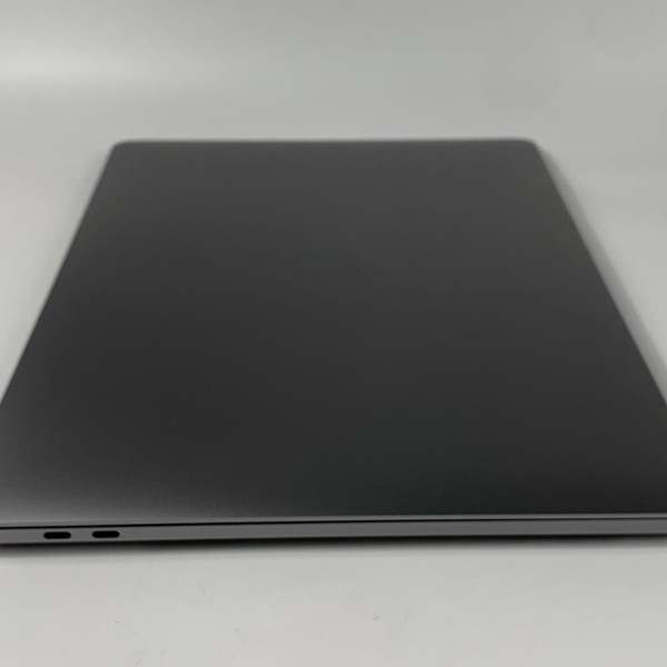 MacBook Pro 2019 - 15 inch - 1 TB, Gray, 32 GB, Intel Core i9