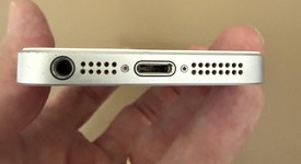 Good
													Apple iPhone SE 1st Gen 2016 - Verizon, Silver, 16 GB, A1662, photo 4 of 5
