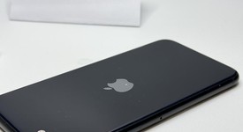 Good
													Apple iPhone SE 3rd Gen 2022 - Unlocked, Midnight, 128 GB, A2595, photo 3 of 4