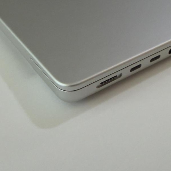MacBook Pro 2024 - 14 inch - 512 GB, Silver, 16 GB, Apple M4