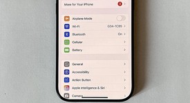 Mint
													Apple iPhone 16 Pro - Unlocked, Black, 128 GB, A3083, photo 3 of 14