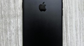 Good
													Apple iPhone 7 - Sprint, Black, 32 GB, A1660, photo 3 of 6