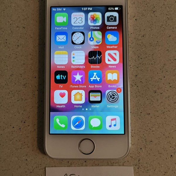 Apple iPhone 5S - Unlocked, 16 GB, Silver, A1533