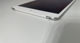 Good
													Apple iPad Mini 4 - Unlocked, Silver, 128 GB, photo 5 of 11