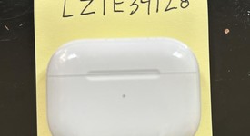 Used
													Apple AirPods Pro 1st Gen - Wireless Case, photo 2 of 10