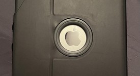 Mint
													Apple iPad 10th Gen - AT&T, Silver, 64 GB, A2757, photo 4 of 5
